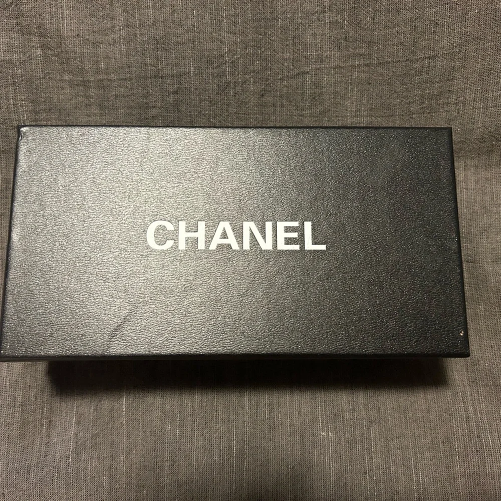 Women’s CHANEL Oval Sunglasses NEW